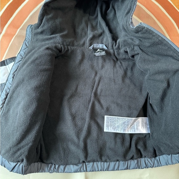 Air Jordan Puffer Jacket, Size: 2T - Picture 3 of 4